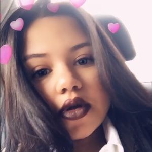 Meet your Posher, Clara